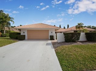 5900 Pinebrook Dr, Boca Raton, FL 33433
