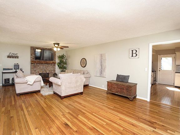 5th image of 670 Delta Ave