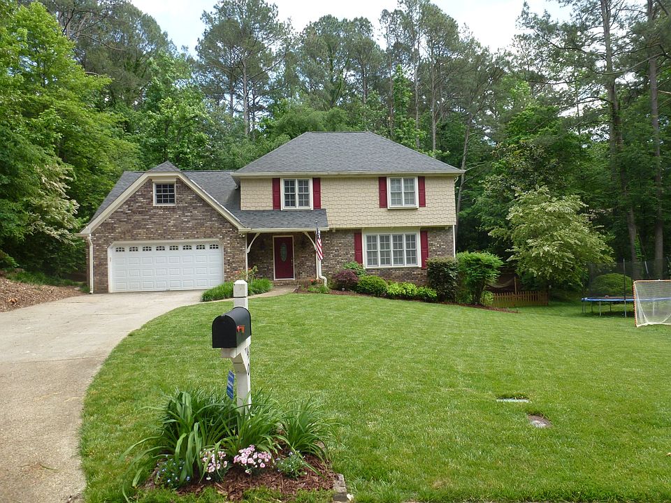 1st image of 40 Pine Island Ct