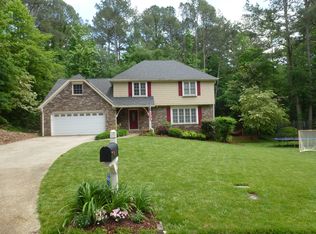 40 Pine Island Ct, Roswell, GA 30076