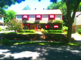 2006 N 73rd St, Wauwatosa, WI 53213