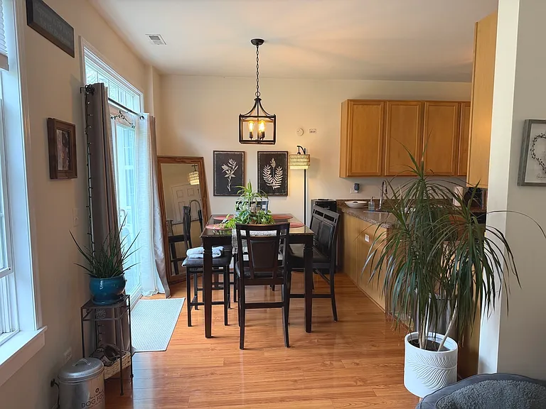 2554 Evergreen Cir #2554 — Photo 5