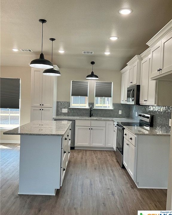 1408 Mary St, Gatesville, TX 76528 Zillow