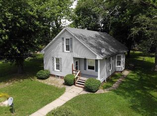 111 E Plum St, Brighton, IL 62012