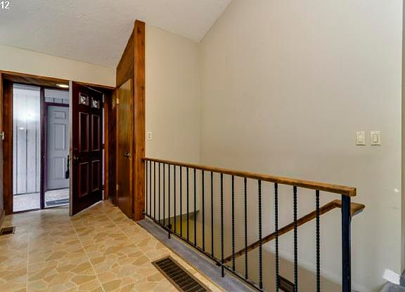 4th image of 15565 SE Wildwoods Ct