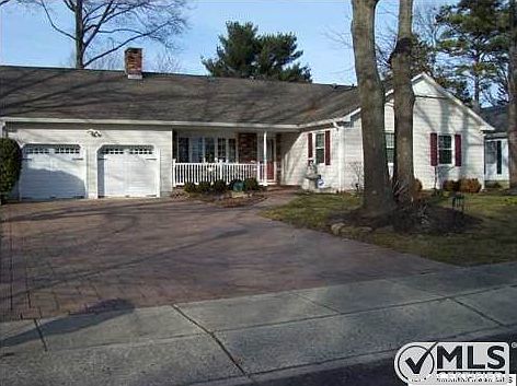 1st image of 530 Hemlock Hill Dr