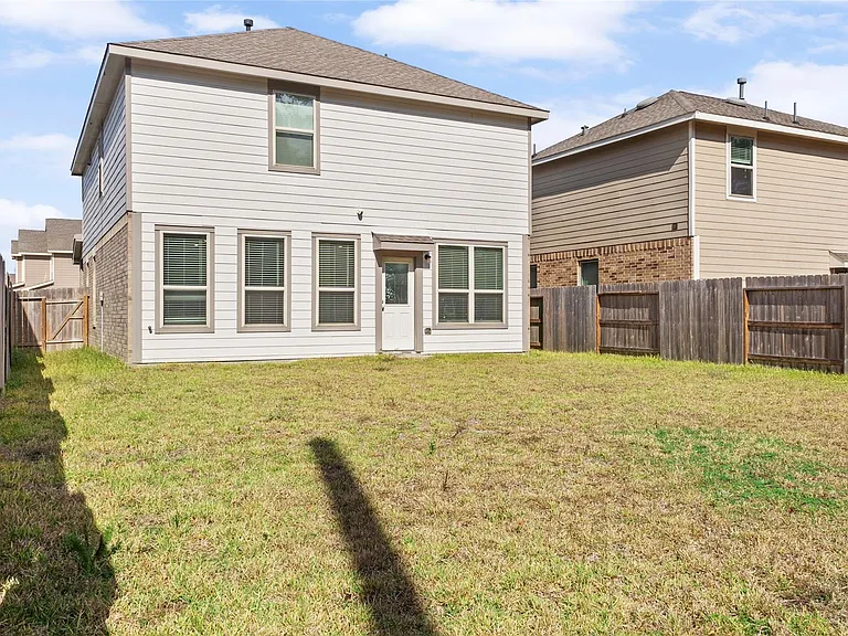 19148 Cicerone Ct — Photo 26