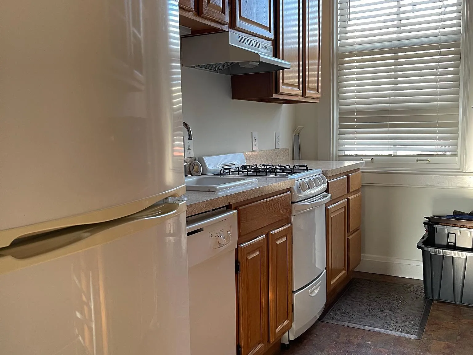 1404 Park Ave — Photo 3