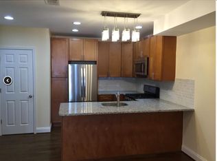 929 Hargrove St, Baltimore, MD 21202