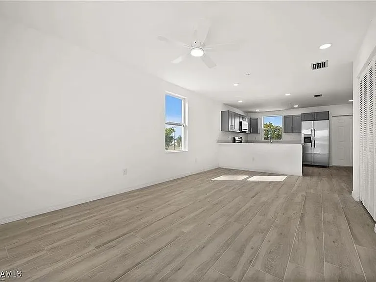 3815 Chiquita Blvd S — Photo 12