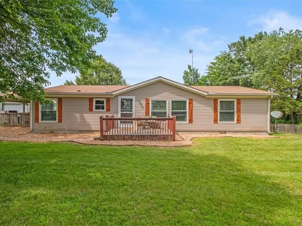 12515 Outer Rd, Odessa, MO 64076