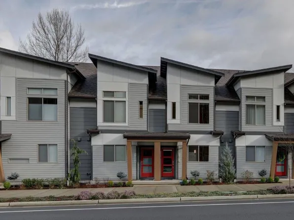 1976 Newport Way NW, Issaquah, WA 98027