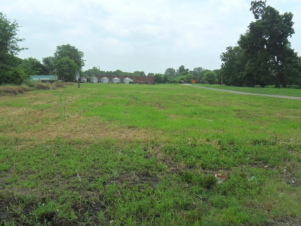2nd image of Virginia Ave