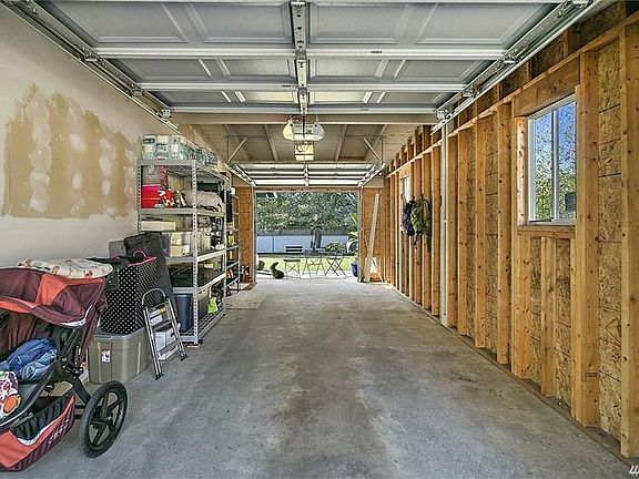 3rd image of 625 Kensington Ave S