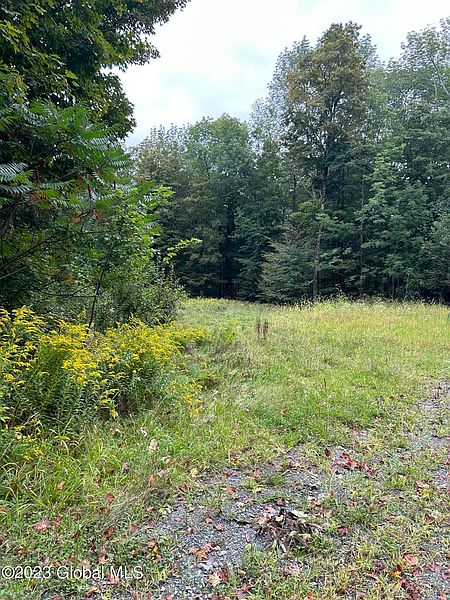 4th image of 262 Crandall Road