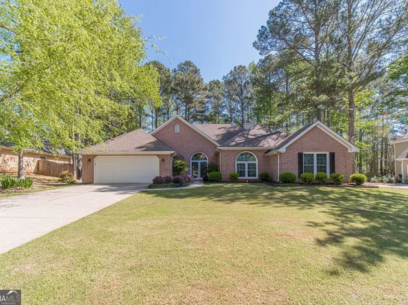 4360 Hillsborough Dr, Snellville, GA 30039