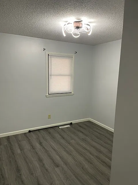 3 bed, 1114 sqft, $1,295 — Photo 2