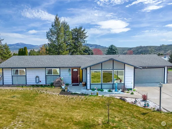 11 W Parkway Street, Omak, WA 98841
