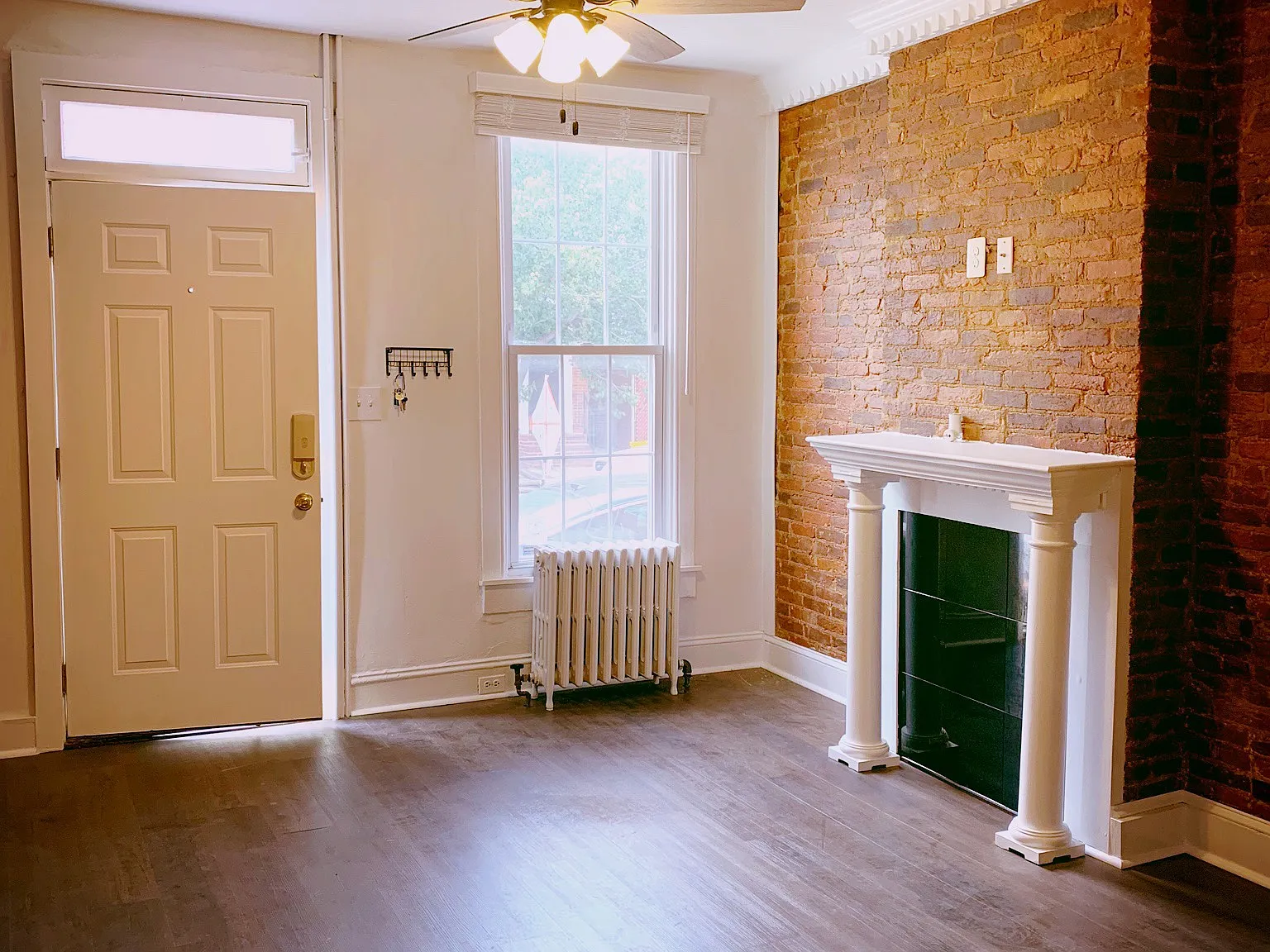 9 W Fort Ave — Photo 2