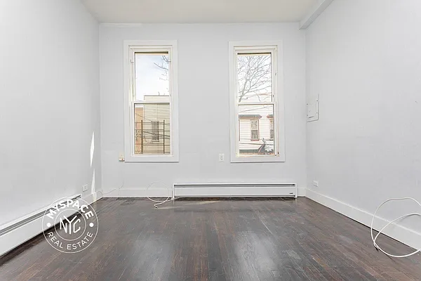 Rented by MySpaceNYC | media 18