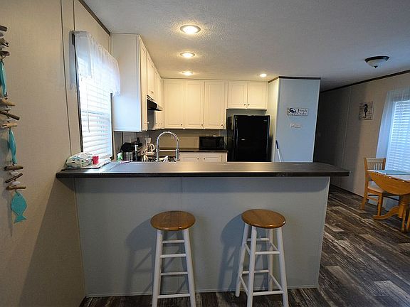 4th image of 205 Sequoia Dr
