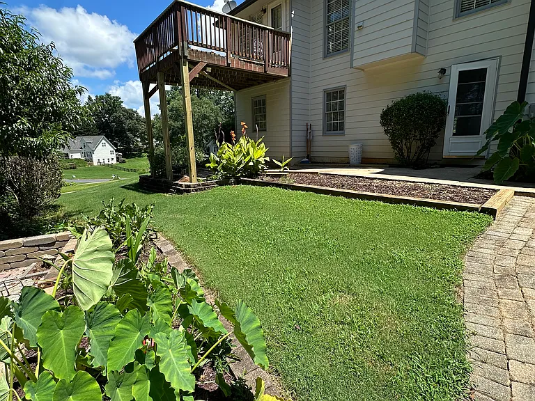 2220 Foster Dr — Photo 5