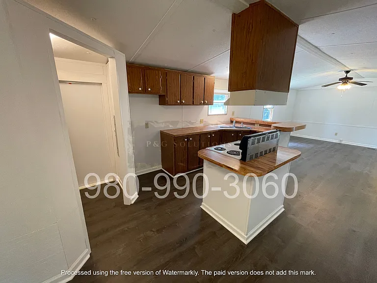 345 Imperial Dr — Photo 5
