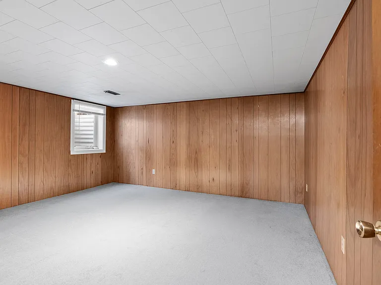 5534 N Driscoll Blvd — Photo 15