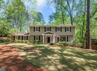 965 River Overlook Ct, Sandy Springs, GA 30328