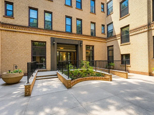 7609 Fourth Avenue image 1 of 15