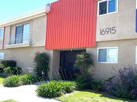 2nd image of 16915 Crenshaw Blvd #15