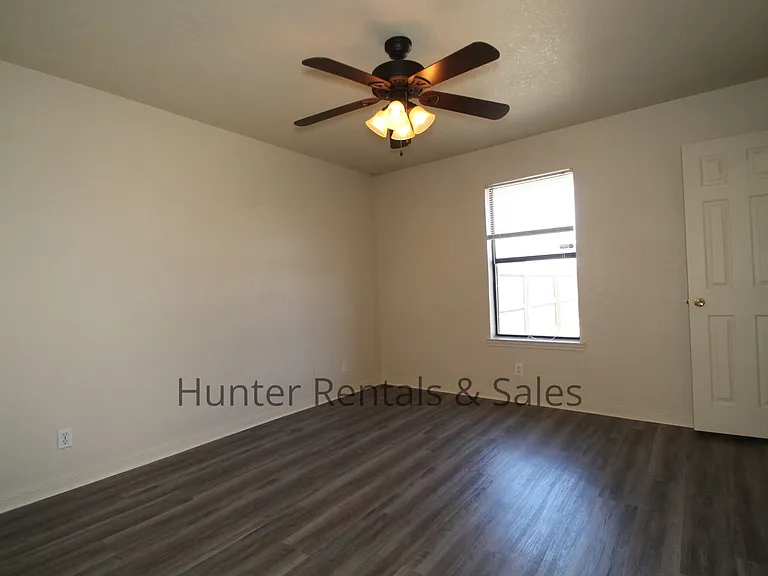 5203B Daybreak Dr — Photo 11