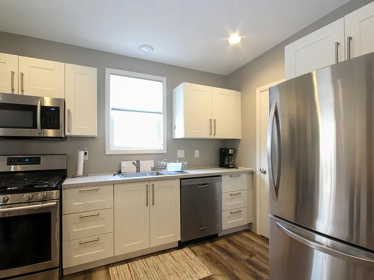 711 Sims Ave #A — Photo 3