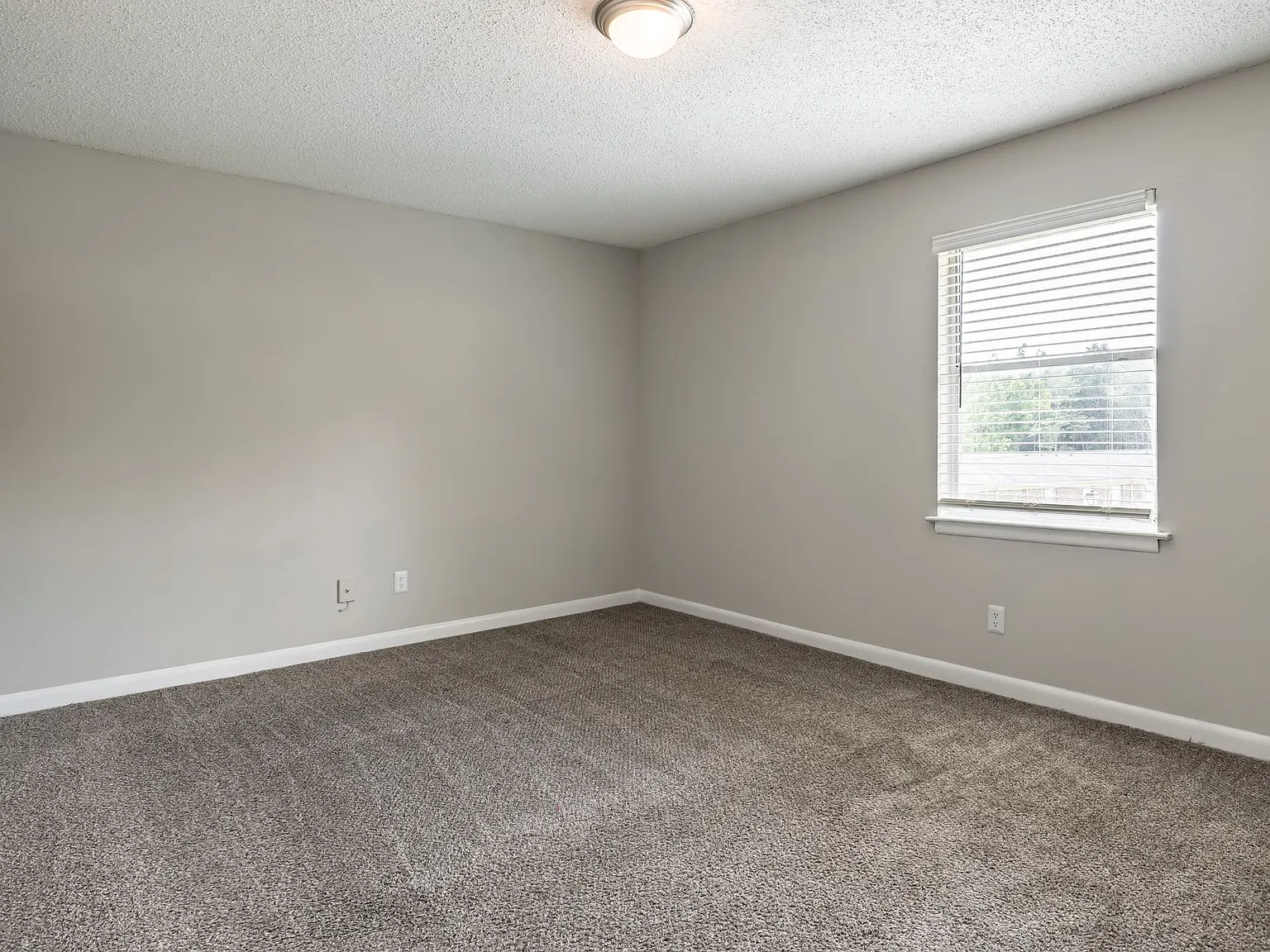 Cedarview Townhomes — Photo 4