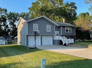 1118 4th Ave, Manson, IA 50563