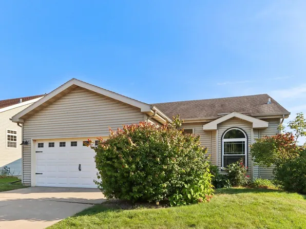 6846 Village Park Dr, Madison, WI 53718