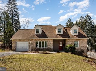 1038 S Mount Joy St, Elizabethtown, PA 17022