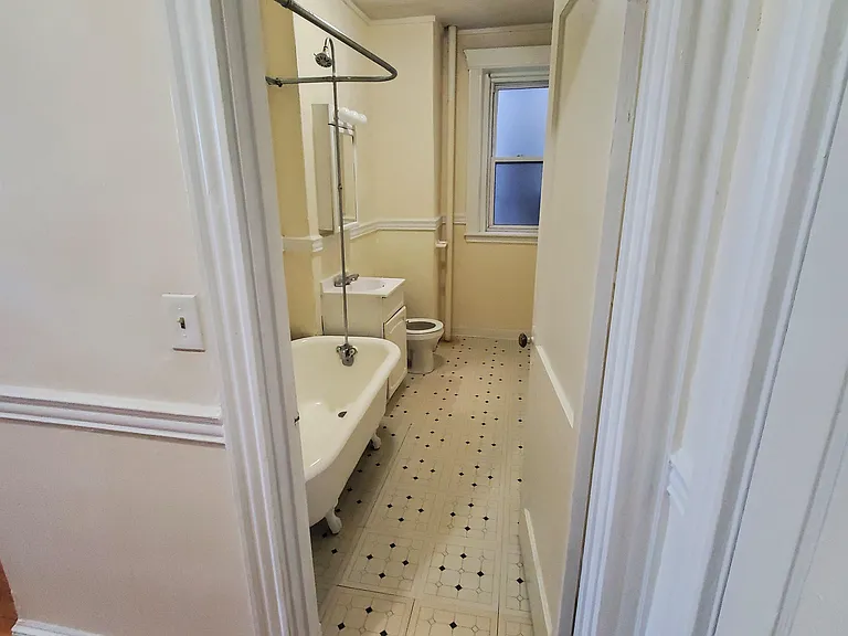364 Riverway #9 — Photo 9