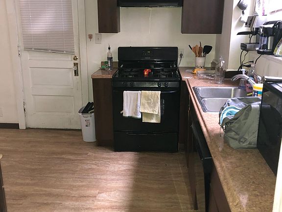 4th image of 11419 Ashbury Ave APT 1