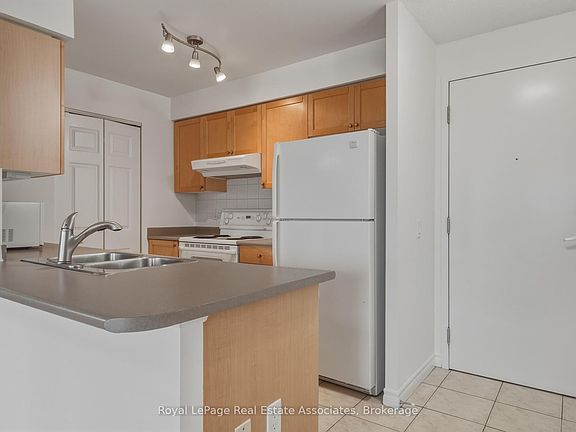 2nd image of 55 Strathaven Dr #1202