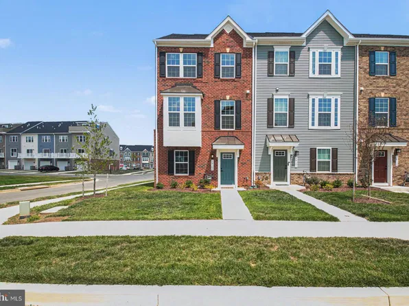 16100 Meadow Glenn Dr, Bowie, MD 20716