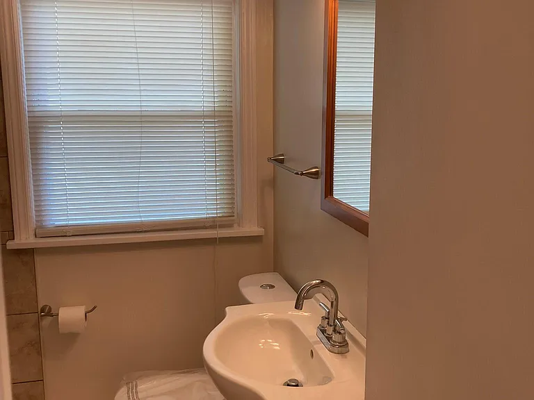 1605 Richmond Rd — Photo 30