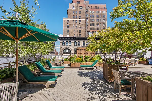 Sold by HomeDax Real Estate | media 26