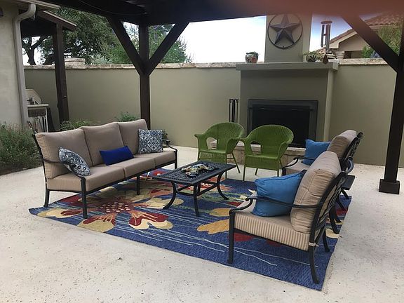 2nd image of 3557 La Cumbre Dr