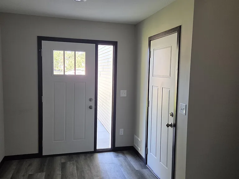 1029X Holton Ave — Photo 5