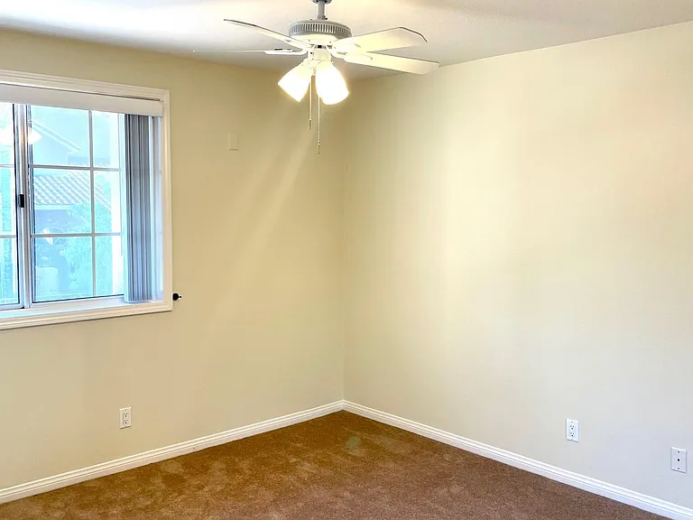 303 Calle Moreno — Photo 15