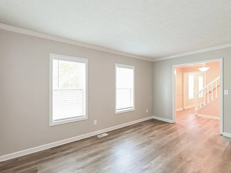 1910 Meadowchase Ct — Photo 11