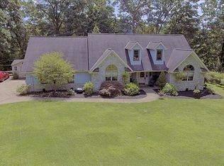 127 Bel Aire Dr, Monroeville, PA 15146