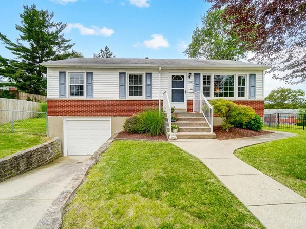 5745 Westgrove Dr, Cincinnati, OH 45248