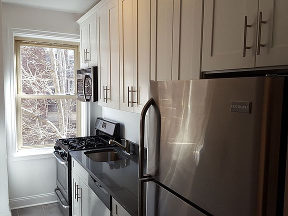 2nd image of 4805 42nd St APT 6J